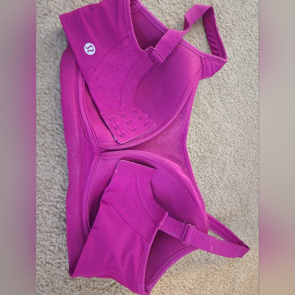 Lululemon - Picture 2 of 8